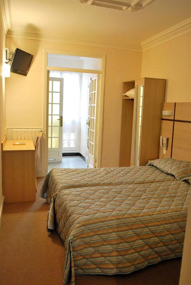Comfort Hotel Au Firmament Asnières Eksteriør billede